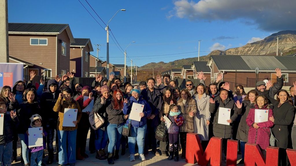Entrega de Viviendas en Coyhaique